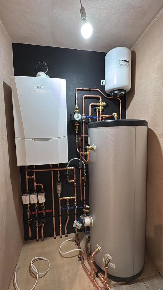 Boiler Installation & Replacement by Aquafix Services in Leeds